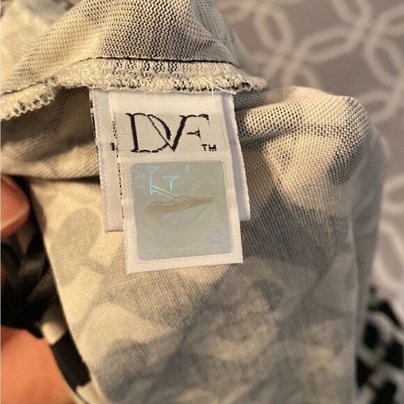 DVF Reina Long Sleeve Dress Stone Leopard - Picture 3 of 4